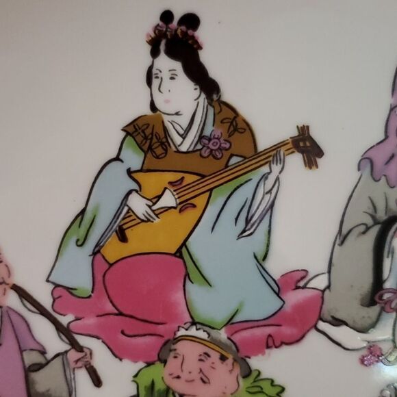Japanese Cultural Figures Plate - Picture 3 of 10